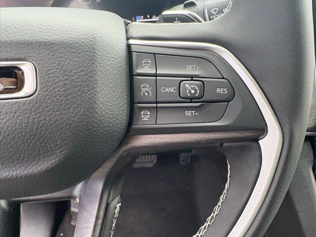 new 2025 Jeep Grand Cherokee L car, priced at $42,809