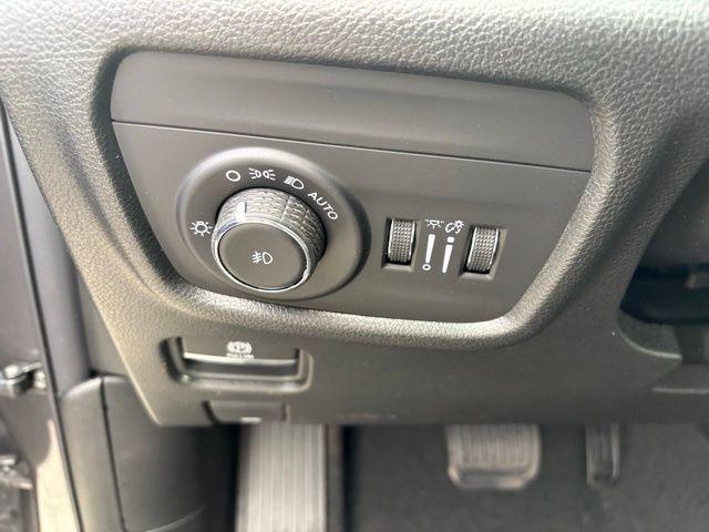 new 2025 Jeep Grand Cherokee L car, priced at $42,809