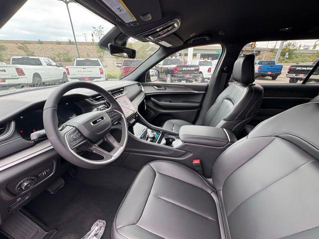 new 2025 Jeep Grand Cherokee L car, priced at $42,809