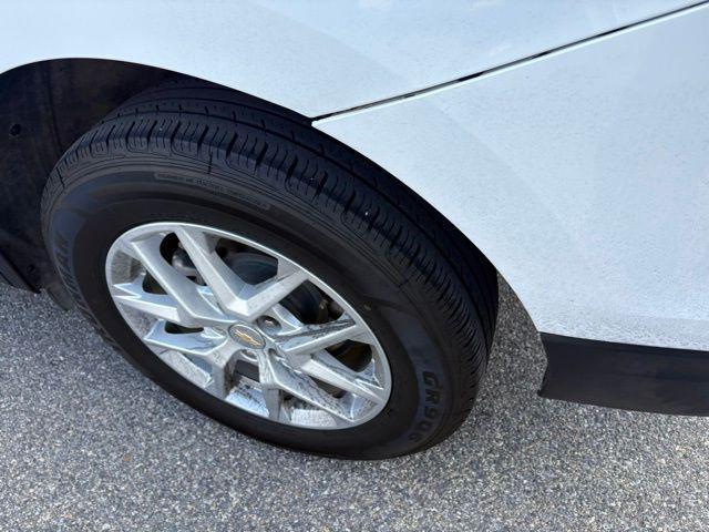 used 2023 Chevrolet Equinox car, priced at $20,597