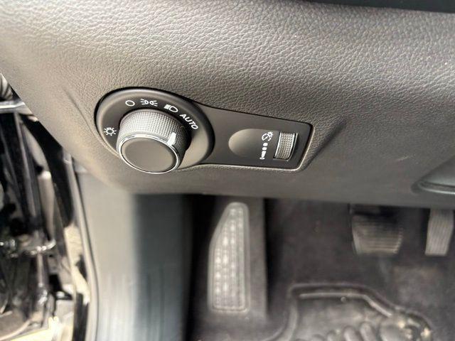 new 2025 Jeep Compass car, priced at $24,090