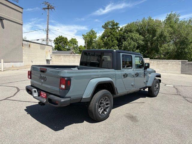 new 2025 Jeep Gladiator car, priced at $39,379