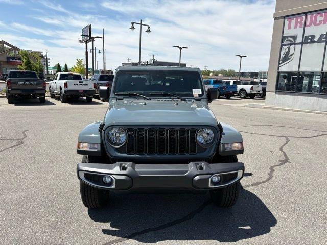 new 2025 Jeep Gladiator car, priced at $39,379