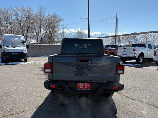 new 2025 Jeep Gladiator car, priced at $42,827