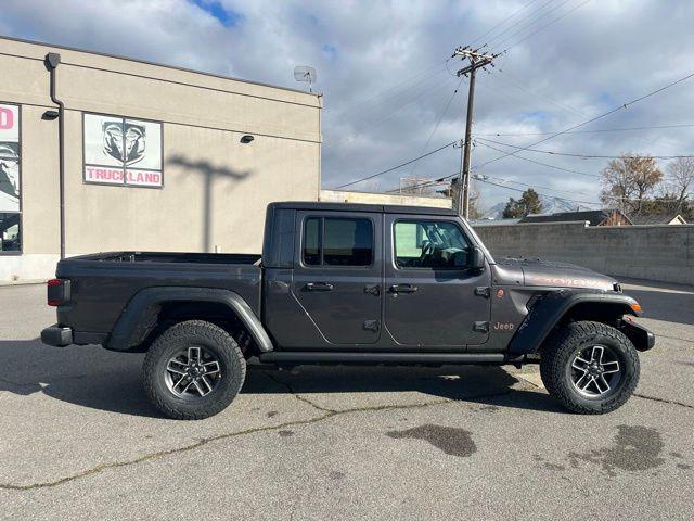 new 2025 Jeep Gladiator car, priced at $50,588