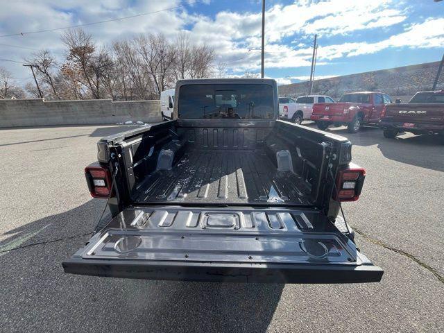 new 2025 Jeep Gladiator car, priced at $50,588