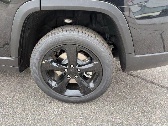 new 2025 Jeep Grand Cherokee L car, priced at $47,207