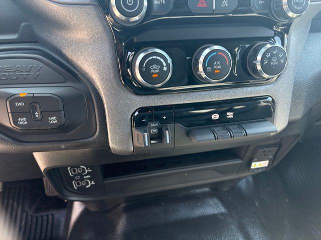 new 2025 Ram 3500 car, priced at $58,379
