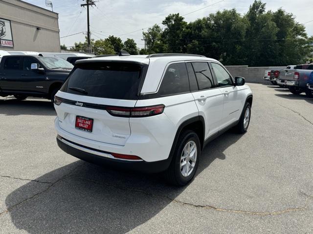 new 2024 Jeep Grand Cherokee car, priced at $37,123