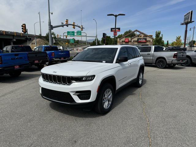 new 2024 Jeep Grand Cherokee car, priced at $37,123