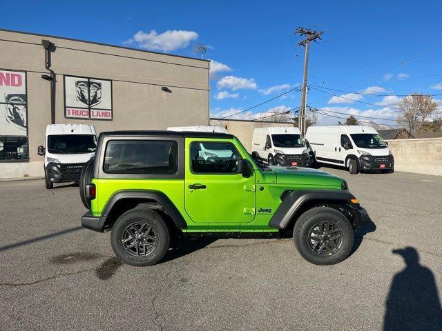 new 2025 Jeep Wrangler car, priced at $37,362