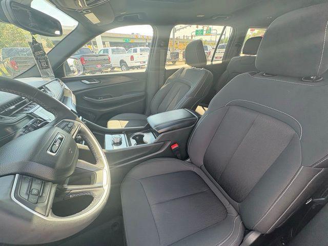 used 2025 Jeep Grand Cherokee L car, priced at $40,997