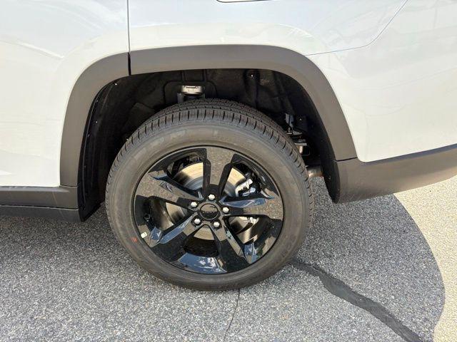 new 2025 Jeep Grand Cherokee L car, priced at $46,184