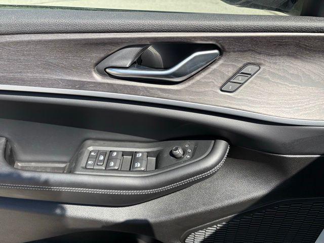 new 2025 Jeep Grand Cherokee L car, priced at $46,184