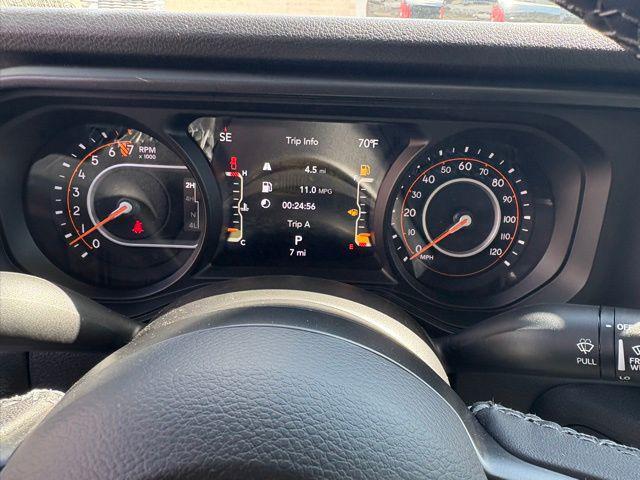 new 2025 Jeep Gladiator car, priced at $40,946