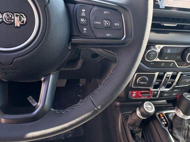 new 2025 Jeep Gladiator car, priced at $40,946