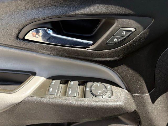 used 2023 Chevrolet Equinox car, priced at $22,587