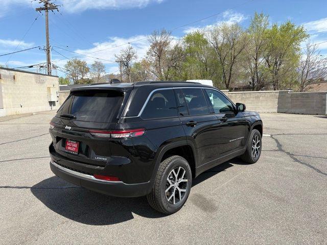 new 2025 Jeep Grand Cherokee car, priced at $40,752