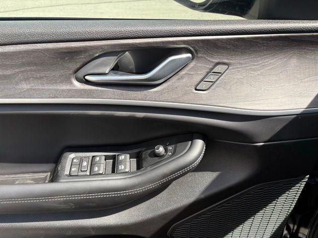 new 2025 Jeep Grand Cherokee car, priced at $40,752