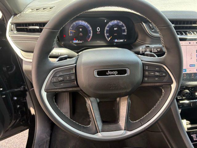 new 2025 Jeep Grand Cherokee car, priced at $40,752