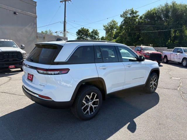 new 2025 Jeep Grand Cherokee car, priced at $43,407