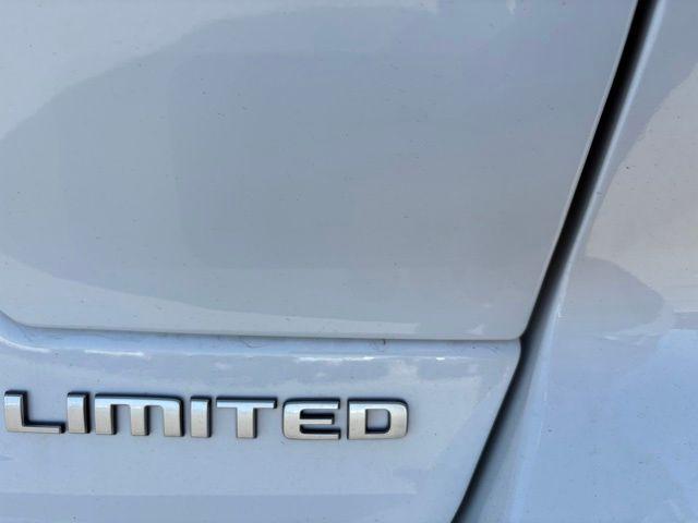 new 2025 Jeep Grand Cherokee car, priced at $43,407