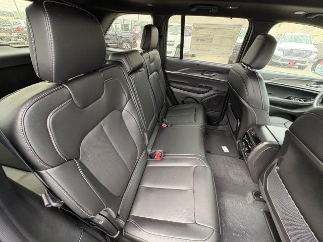 new 2025 Jeep Grand Cherokee car, priced at $43,896