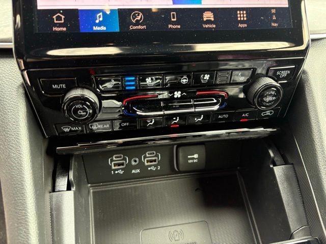 new 2025 Jeep Grand Cherokee car, priced at $43,896