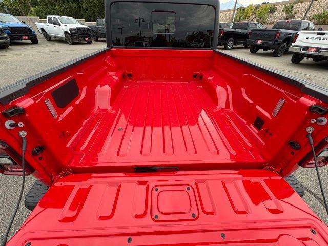new 2025 Jeep Gladiator car, priced at $47,662