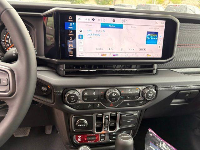 new 2025 Jeep Gladiator car, priced at $47,662