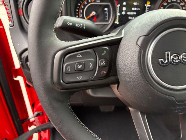 new 2025 Jeep Gladiator car, priced at $47,662