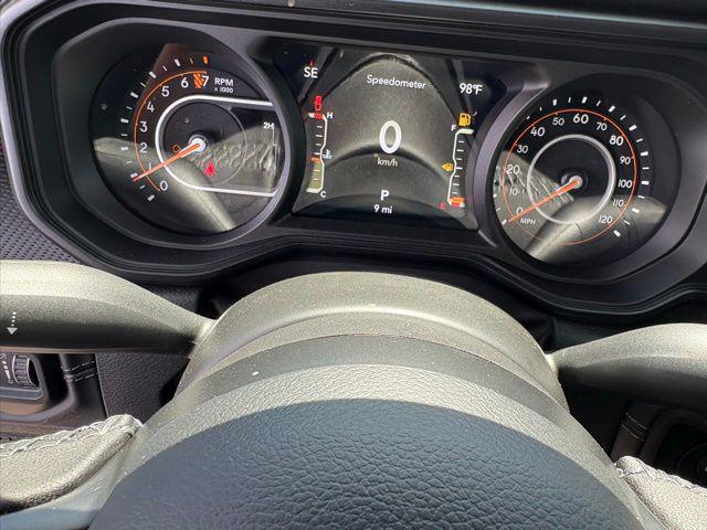 new 2025 Jeep Gladiator car, priced at $45,589