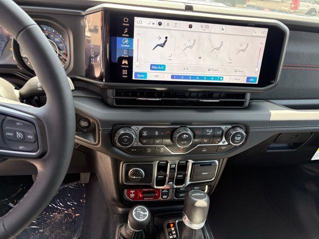 new 2025 Jeep Gladiator car, priced at $45,589