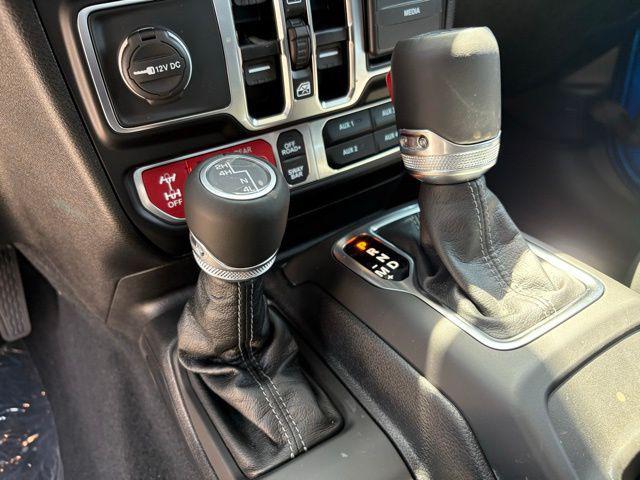 new 2025 Jeep Gladiator car, priced at $45,589