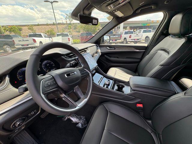 new 2025 Jeep Grand Cherokee car, priced at $42,665