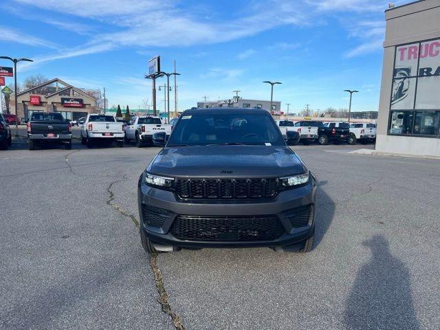 new 2025 Jeep Grand Cherokee car, priced at $38,917