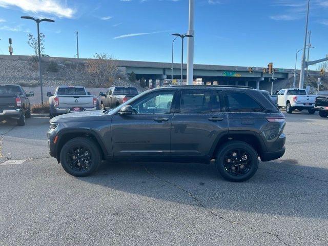 new 2025 Jeep Grand Cherokee car, priced at $38,917