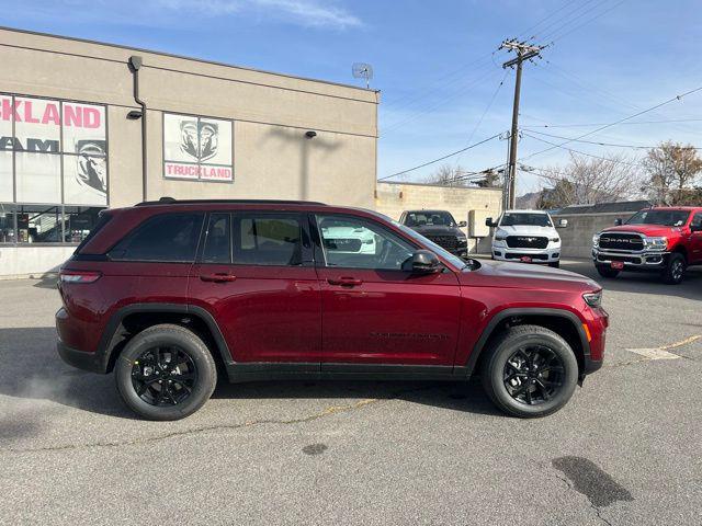 new 2025 Jeep Grand Cherokee car, priced at $38,917