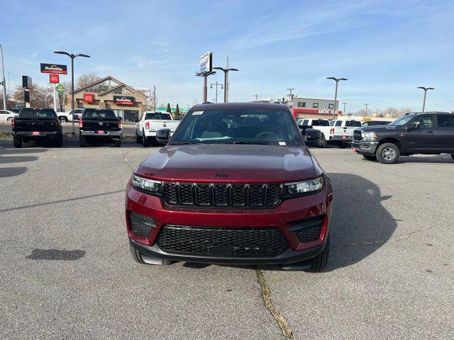 new 2025 Jeep Grand Cherokee car, priced at $38,917