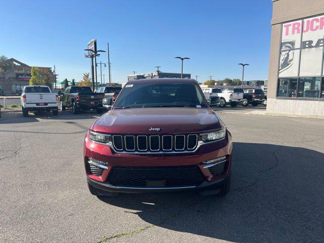 new 2025 Jeep Grand Cherokee car, priced at $40,593