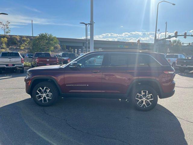 new 2025 Jeep Grand Cherokee car, priced at $40,593