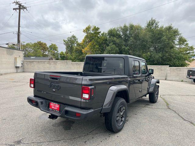 new 2024 Jeep Gladiator car, priced at $38,075