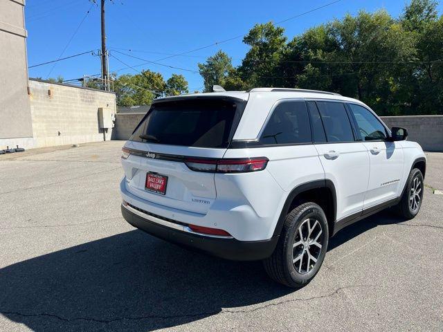 used 2025 Jeep Grand Cherokee car, priced at $43,599