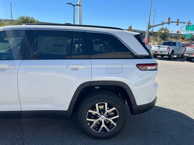 used 2025 Jeep Grand Cherokee car, priced at $41,979