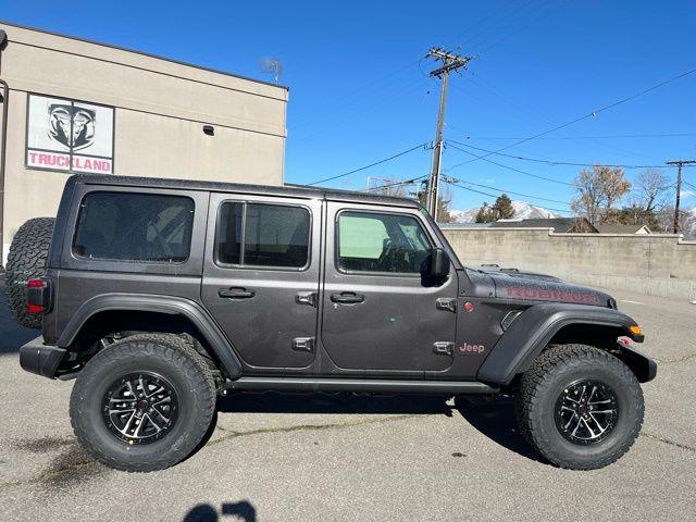 new 2025 Jeep Wrangler car, priced at $55,726