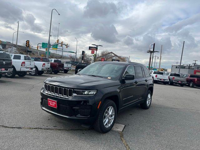 new 2025 Jeep Grand Cherokee car, priced at $35,605
