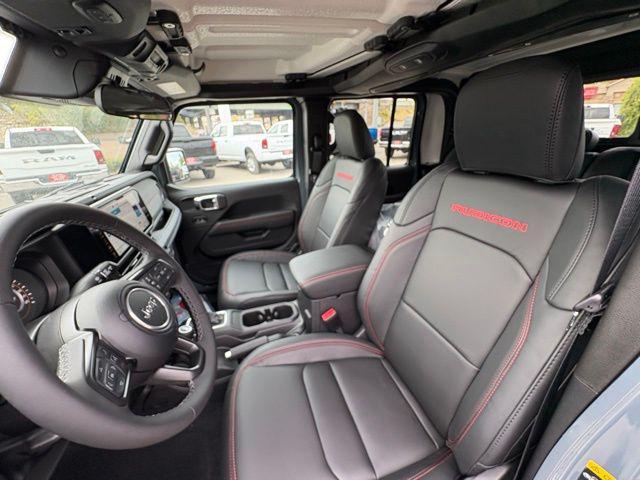 new 2025 Jeep Gladiator car, priced at $47,662