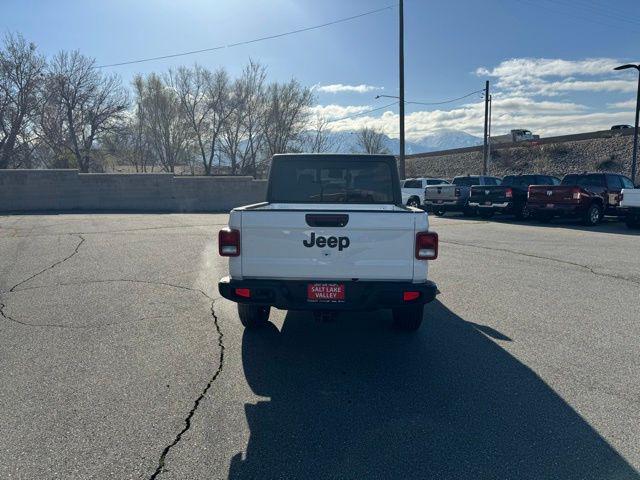 new 2024 Jeep Gladiator car, priced at $37,616