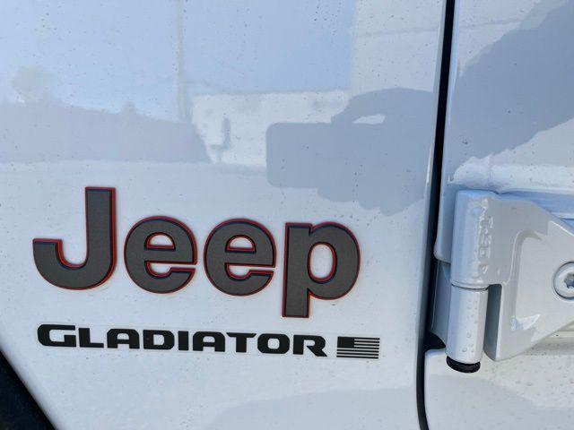 new 2025 Jeep Gladiator car, priced at $47,569