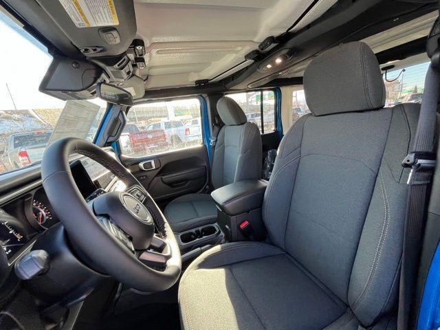new 2025 Jeep Wrangler car, priced at $41,906